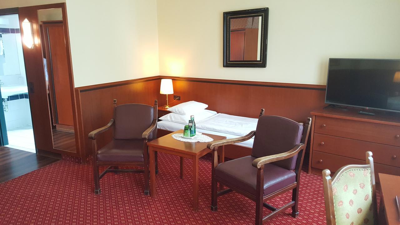 Landhotel Jagdhof Guntramsdorf Eksteriør billede